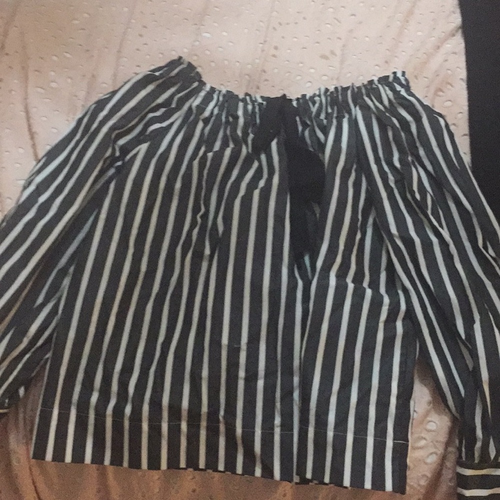 Black and white tie off the shoulder top.
